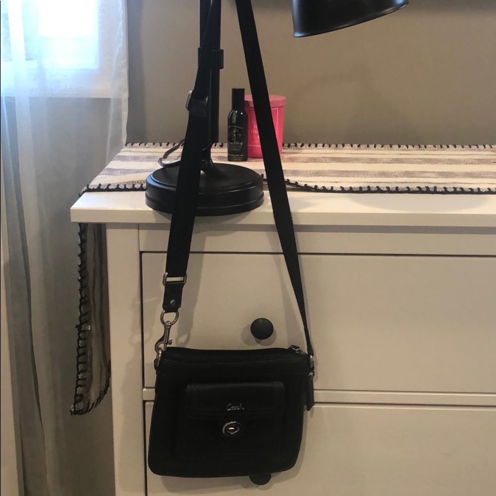 Coach purse - Picture 4 of 4